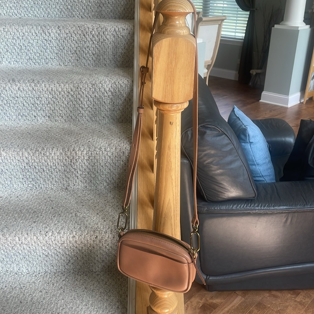MADEWELL | Mini The Leather Carabiner Crossbody Bag New - Picture 2 of 6